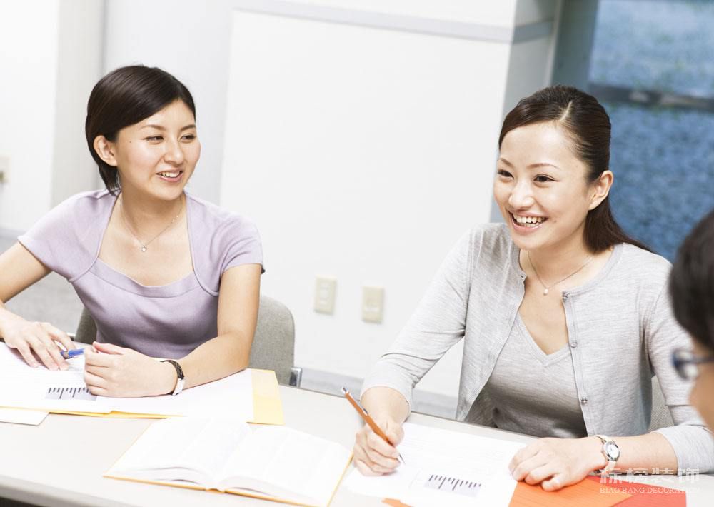 如何預(yù)算辦公室裝修成本？